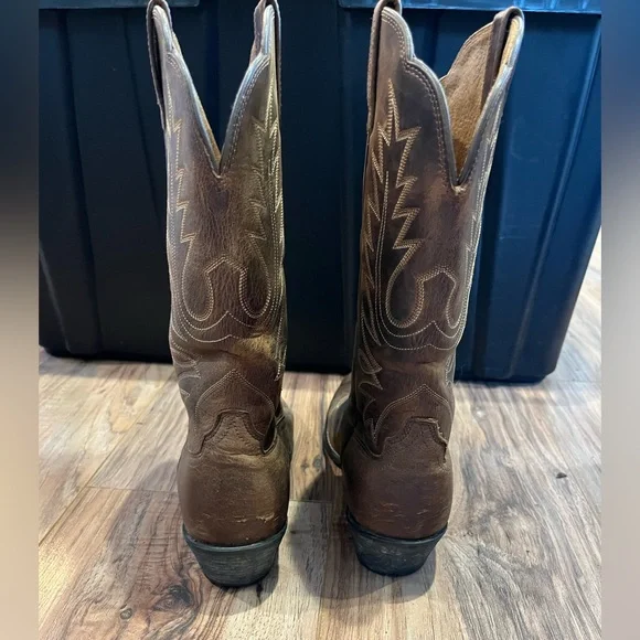 Ariat Brown Heeled Boots - Picture 5 of 8